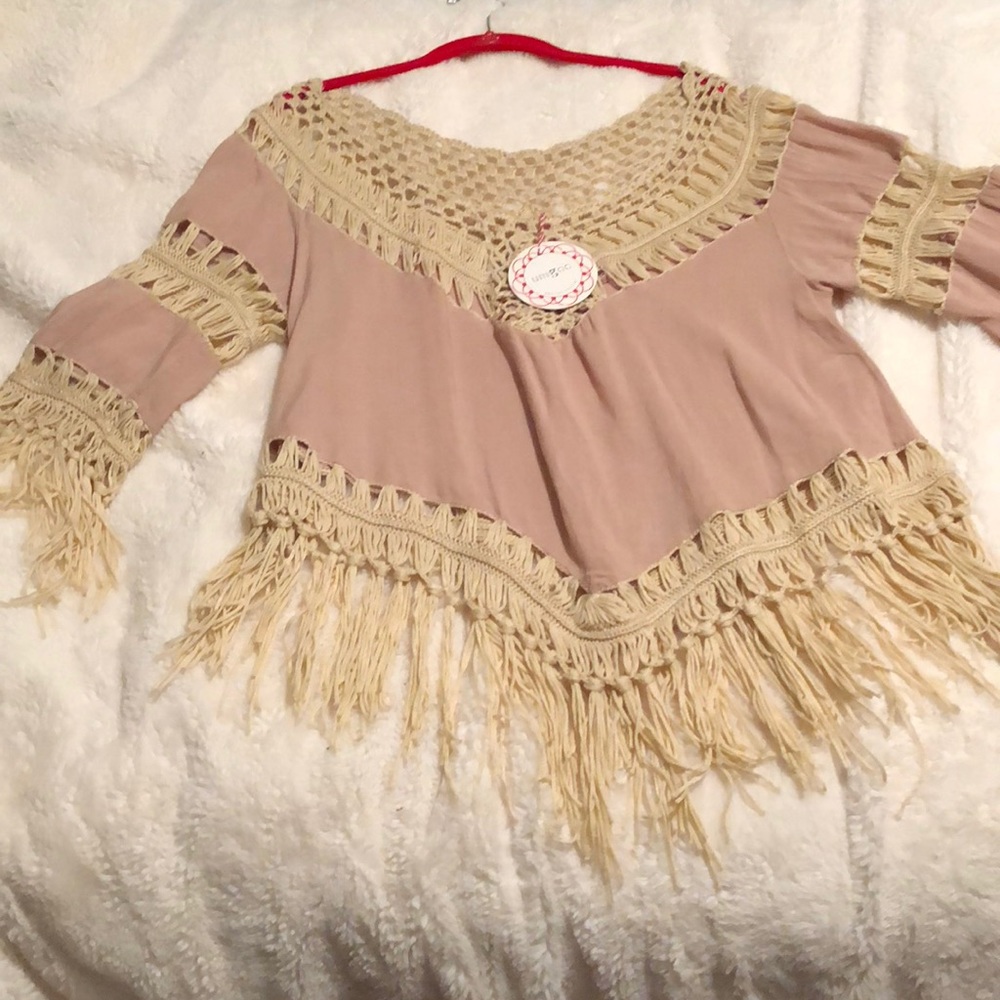 Fun woven top/ never worn